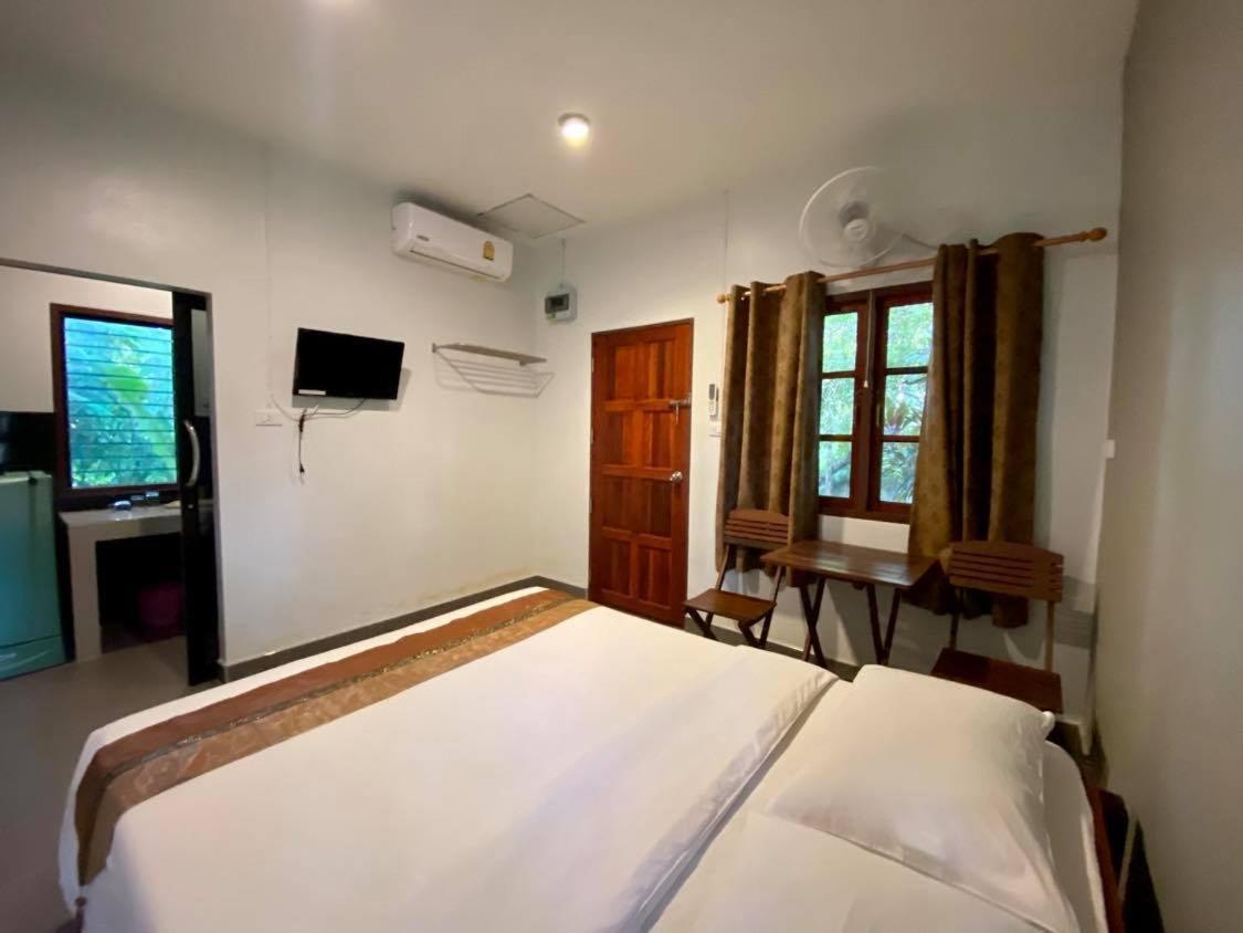 Coconut Bungalow Nai Yang Beach 외부 사진
