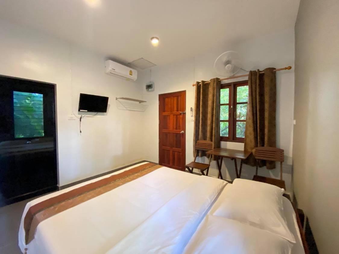Coconut Bungalow Nai Yang Beach 외부 사진