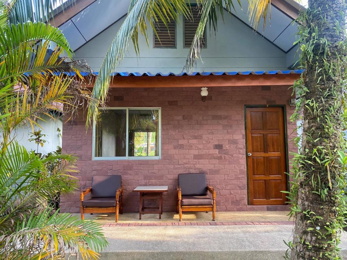Coconut Bungalow Nai Yang Beach 외부 사진