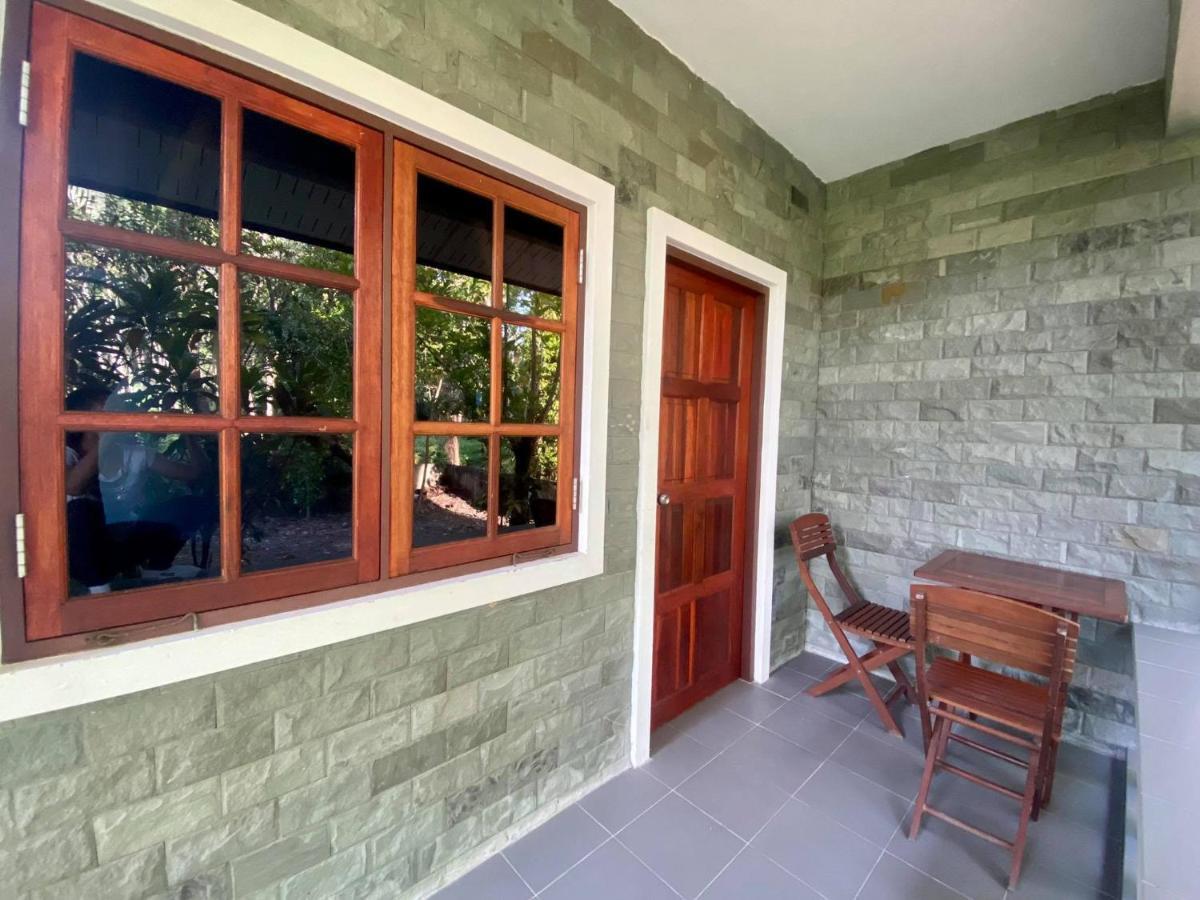 Coconut Bungalow Nai Yang Beach 외부 사진