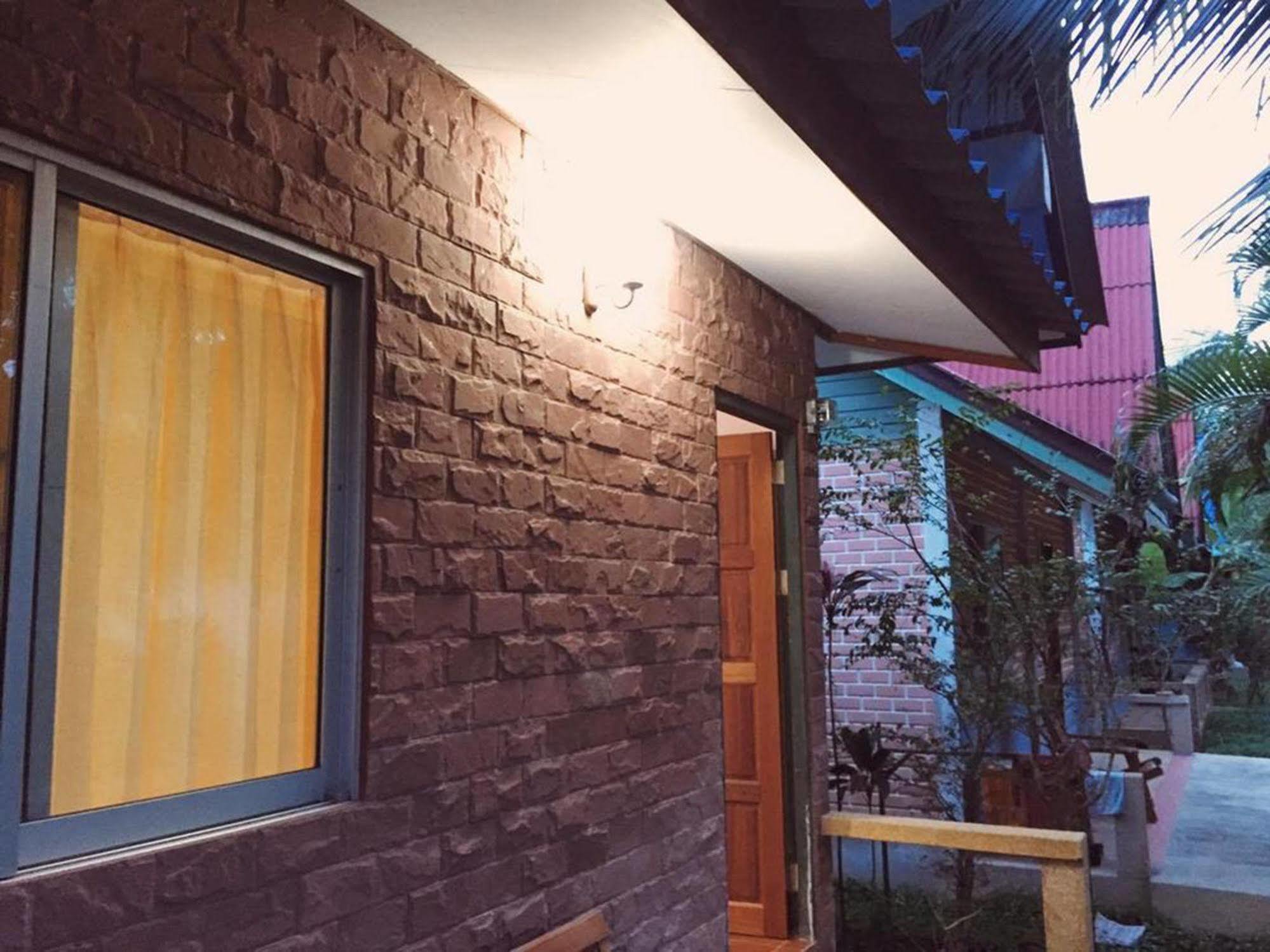 Coconut Bungalow Nai Yang Beach 외부 사진