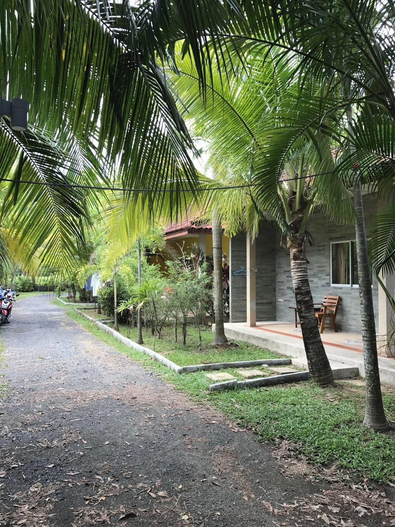 Coconut Bungalow Nai Yang Beach 외부 사진