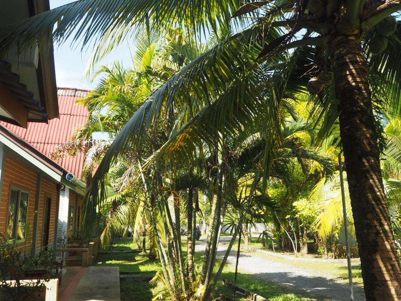 Coconut Bungalow Nai Yang Beach 외부 사진