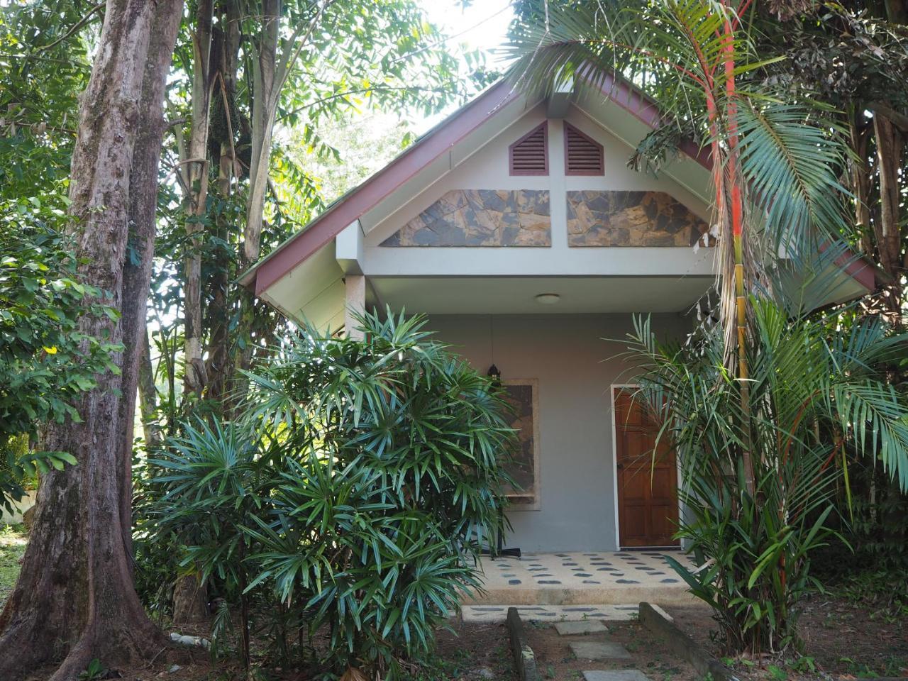Coconut Bungalow Nai Yang Beach 외부 사진